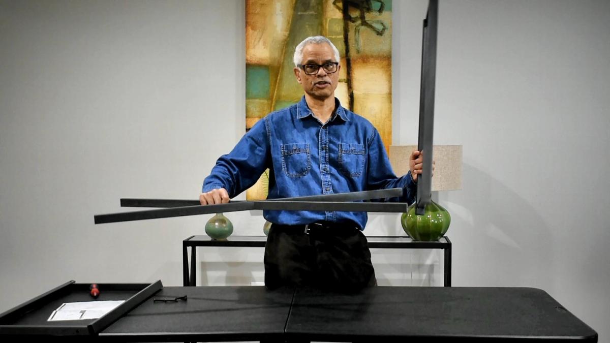 Chin Technique for Sofa Table&nbsp;Assembly