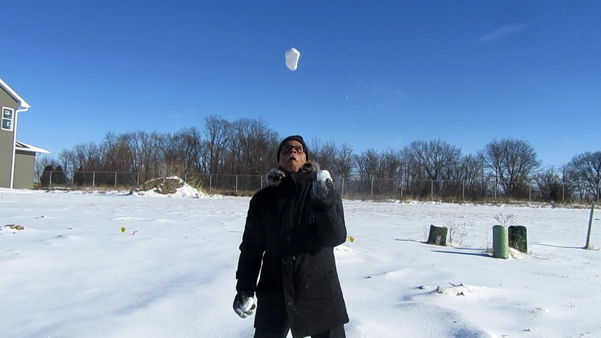 Snowball Juggling!