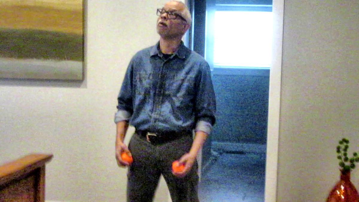 Slow Progress with Juggle Behind the Back&nbsp;Trick