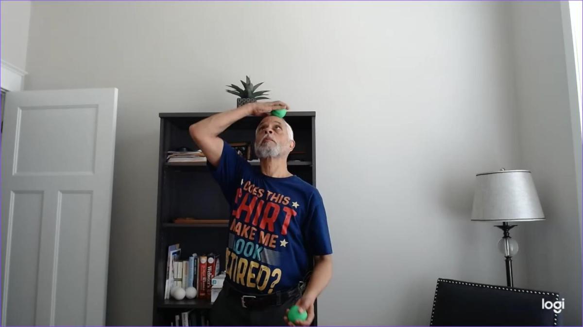 Off The Head Juggle Trick So Wrong but My&nbsp;Way