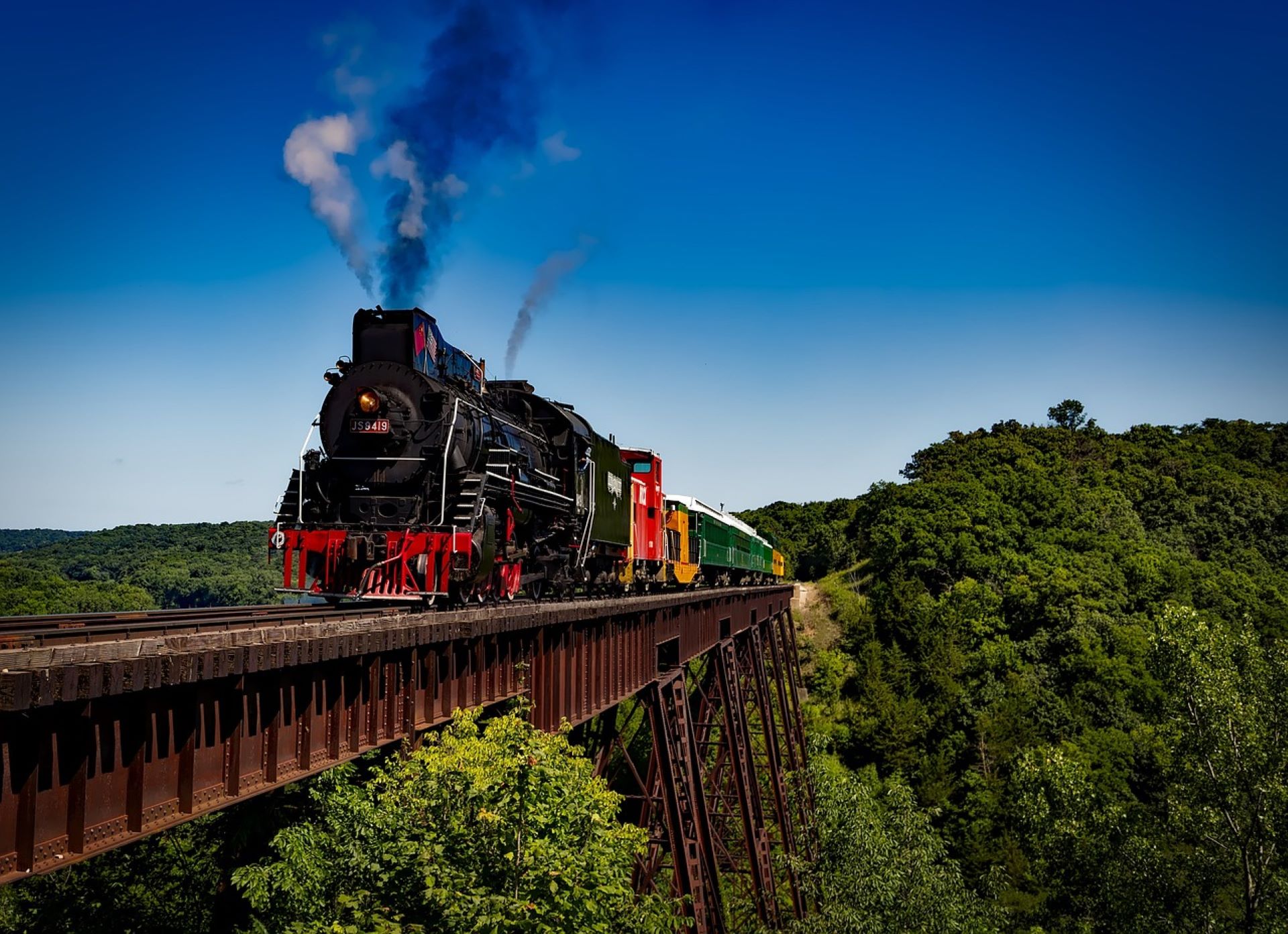 Earthquakes and Railroads and Magic Fingers, Oh My!