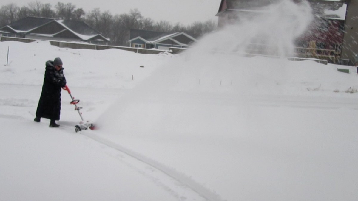 Snow Storm vs Electric Snow Shovel: The&nbsp;Rematch!